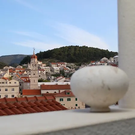 Lea Apartament Pucisca